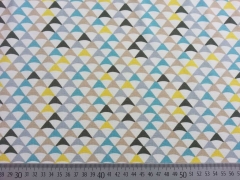 RESTSTCK 108 cm Jerseystoff, Dreiecke, beige mint cremewei