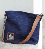 Dry Oilskin Light gewachste Baumwolle, marineblau