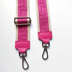 Taschengurt grafisches Muster - ecrue pink- pink Leder - silber Schnallen