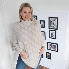Poncho Strickstoff Zopfmuster Cape Umhang elegant klassisch, natur