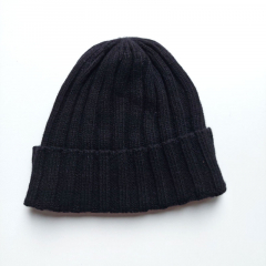 Mtze aus Kaschmirmix Strickstoff- schwarz - made in Italy
