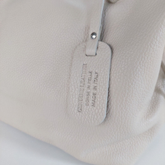 Ledertasche Handtasche gro� rechteckig Ringe an den Seiten, ecrue