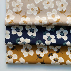 RESTST�CK 150 cm Viskose Stoff Blumen Blusenstoff, creme beige curry (gelbbraun)
