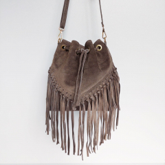 Wildledertasche Beuteltasche Fransen, taupe goldene Schnallen