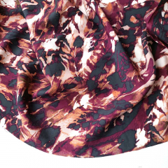 Webware Modal Blusenstoff Kleidstoff abstraktes Muster, petrol burgundy