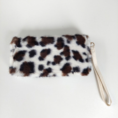 Fake Fur Fellimitat Geldbrse Portemonnaie Leopardenmuster Ziparound - cremewei