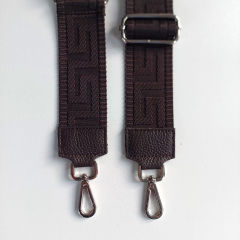 Taschengurt Taschenriemen grafisches Muster 3D-dunkelbraun -dunkelbraune Lederenden - silber Schnalle