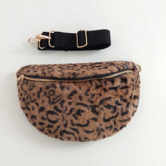 Bauchtasche Fake Fur Fellimitat Leopardenmuster flauschig weich - schwarz braun beige - gold Schnallen