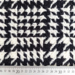 Wollstoff 100% Schurwolle Hahnentritt Deadstock schwarz cremewei� - Made in Italy