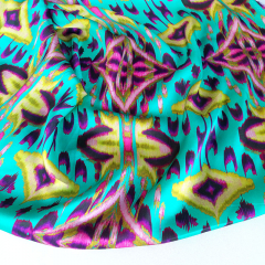 Viskose Satin Stoff Ethnomuster Ibiza Style - beere limegreen t�rkis