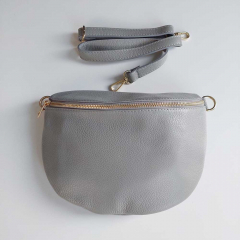 Bauchtasche Leder mit Lederriemen - grau - gold Schnallen-Made in Italy