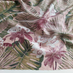 Viskose Stoff gl�nzend tropische Blumen Bl�tter, weinrot dunkelgr�n rosa