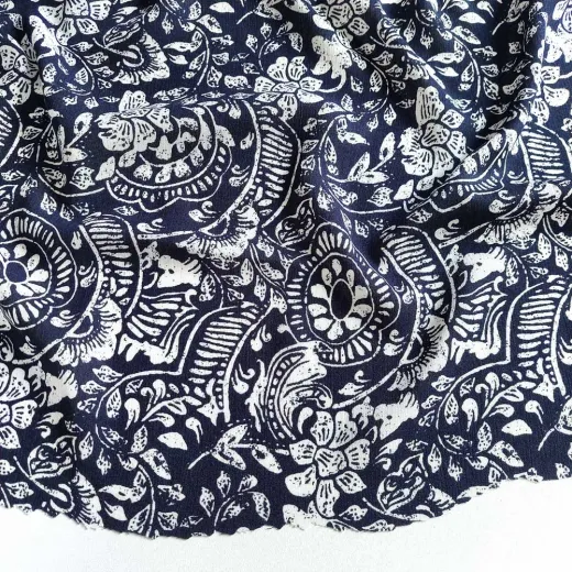 Viskose Borkenkrepp Stoff Blumen, Dunkelblau-Wei�