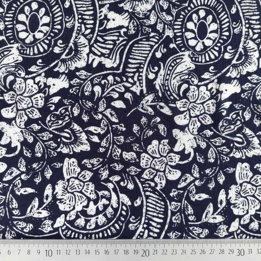 Viskose Crepe Stoff Blumen Dunkelblau Wei�