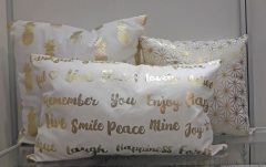 Dekostoff "Metallic Words", gold creme