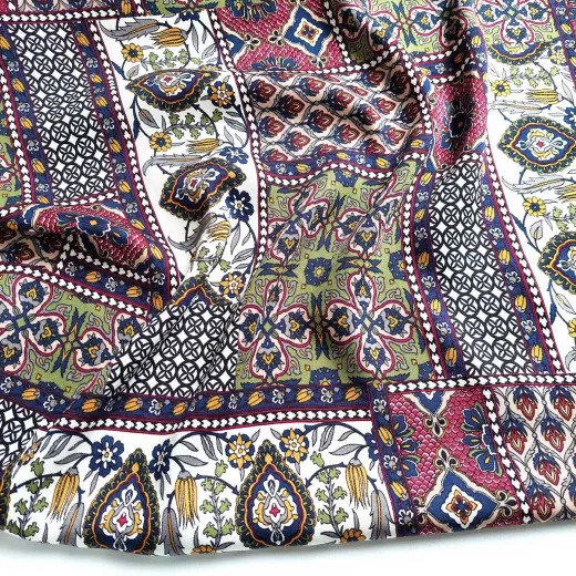 Viskose Stoff Boho Style gemustert - Bordeaux Dunkelblau