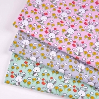 Jerseystoff Hasen Blumen Schmetterlinge, hellmint gr�n