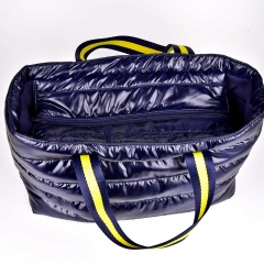 RESTST�CK 26 cm Steppstoff Streifen wattiert matt gl�nzend, dunkelblau