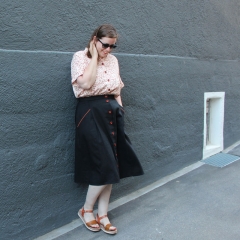 Viskose Twill Stoff abstraktes Muster Blusenstoff, terracotta cremewei�