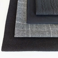 RESTST�CK 77 cm Jacquardjersey Stoff Zopfmuster, schwarz