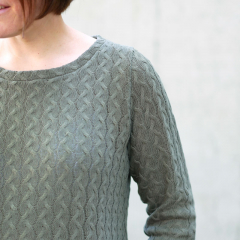 RESTST�CK 97 cm Strickstoff Zopfmuster, armygr�n