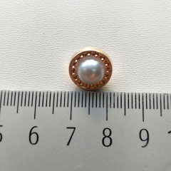 1 Set/ 5 Kn�pfe - Knopf in Perlen-Optik mit goldfarbiger Umrandung, gold wei�