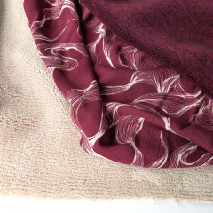 Viskose Stoff Viskose Crepe Webware abstraktes Muster, hellbeige weinrot