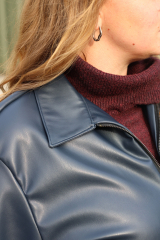 Lederimitat mit Wildleder-Imitat R�cken elastisch, matt dunkelblau
