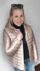 Steppstoff Streifen l�ngs wattiert matt gl�nzend, cremewei�