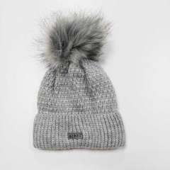 M�tze Strickstoff Kn�pfmuster mit Fellbommel - grau meliert