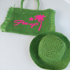 Strohtasche rechteckig mit Fransen PIN-UP, neonpink auf gr�n