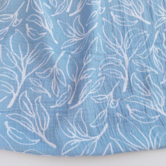 Musselin Stoff Bl�ttermuster wei� hellblau Double Gauze Meterware