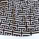 Viskose Satin Labyrinthmuster, Schwarz Hellbeige