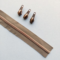 1 m Reißverschluss metallisiert KUPFER 6,5 mm Spirale + 3 Schieber, taupe