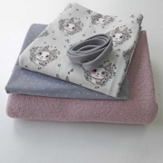 RESTST�CK 28 cm Jerseystoff Hasengesichter Blumen, rosa grau hellgrau