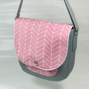 RESTST�CK 50 cm Kunstleder Lederimitat f�r Taschen gepr�gte Optik, Betongrau