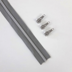 1 m Reiverschluss metallisiert SILBER 6,5mm Spirale + 3 Schieber, mittelgrau