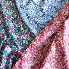 Baumwollstoff kleine Blumen Silky Cotton, blau wei
