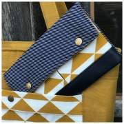 RESTST�CK 50 cm Kunstleder Lederimitat f�r Taschen gepr�gte Optik, dunkelblau