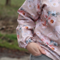 Schnittmuster Frau CAJA Raglanpullover mit Blousonrmeln Studio Schnittreif
