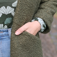 Boucle Stoff Schafslckchen uni,  army grn
