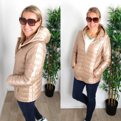Steppstoff Streifen wattiert matt glnzend, beige