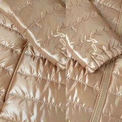 Steppstoff Streifen wattiert matt glnzend, beige