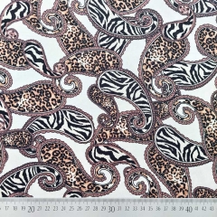 Viskose Twillstoff Paisley Animal Print, braun grauweiß