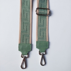 Taschengurt grafisches Muster - beige mintgrn- mint Leder - silber Schnallen