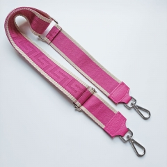 Taschengurt grafisches Muster - ecrue pink- pink Leder - silber Schnallen