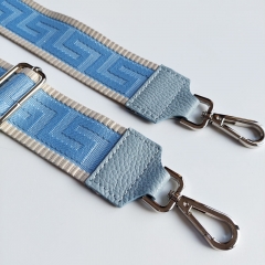 Taschengurt Taschenriemen grafisches Muster 3D-hellbeige hellblau-hellblaues Leder- silber Schnalle