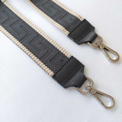 Taschengurt Taschenriemen grafisches Muster 5 cm breit, ecrue dunkelgrau, dunkelgraues Leder, silber Schnallen