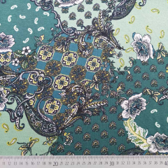 Viskosejersey Stoff Paisley Blumen gemustert, hellmint dunkelgrn