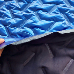 RESTSTCK 88 cm Steppstoff wattiert grafisches Muster matt glnzend, mittelblau/kobaltblau